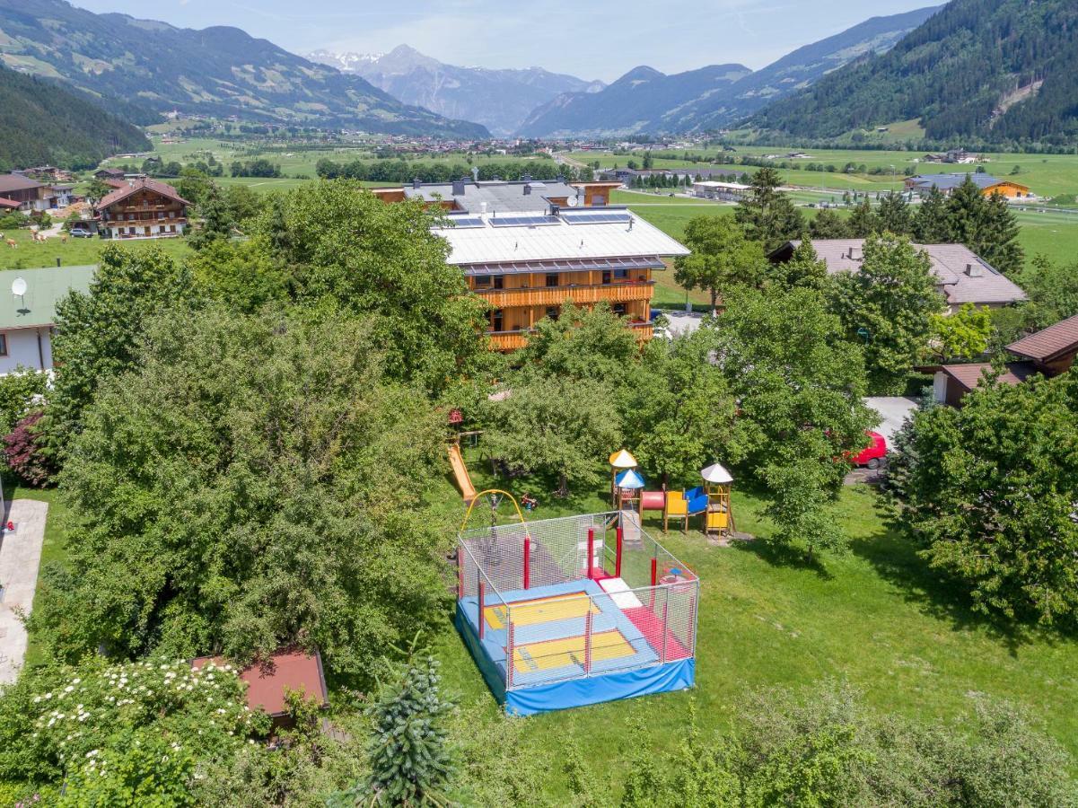 Appartement Zillertal Klee Mit Restaurant Kleementine รีด อิม ซิลเลอร์ทาล ภายนอก รูปภาพ